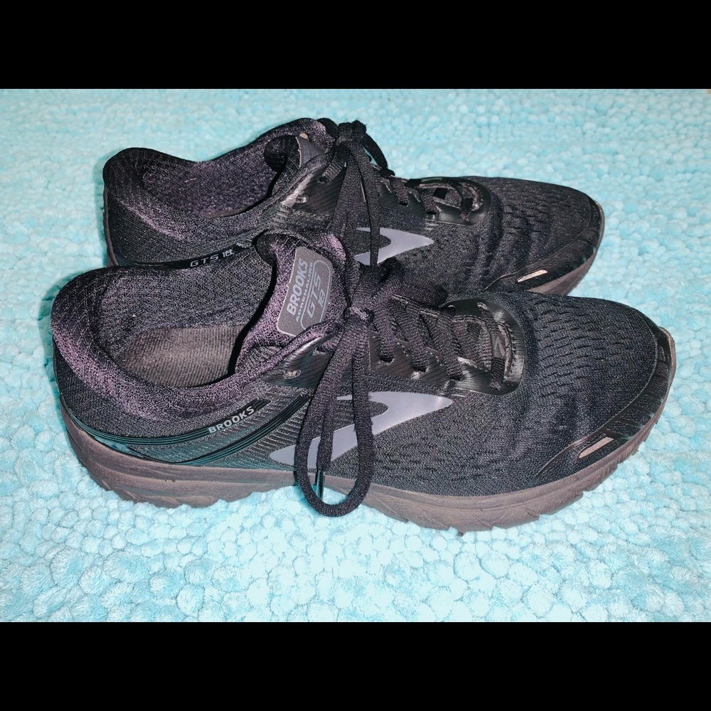 Brooks Adrenaline GTS 18